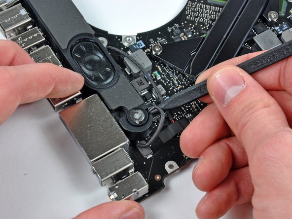 MacBook Pro 15" Unibody Mid 2009 Microphone Replacement: step 28, image 1 of 1