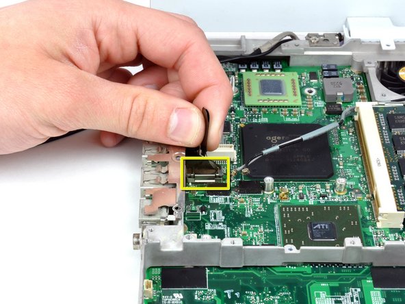 iBook G4 12" 1.33 GHz Logic Board Replacement: step 50, image 1 of 1