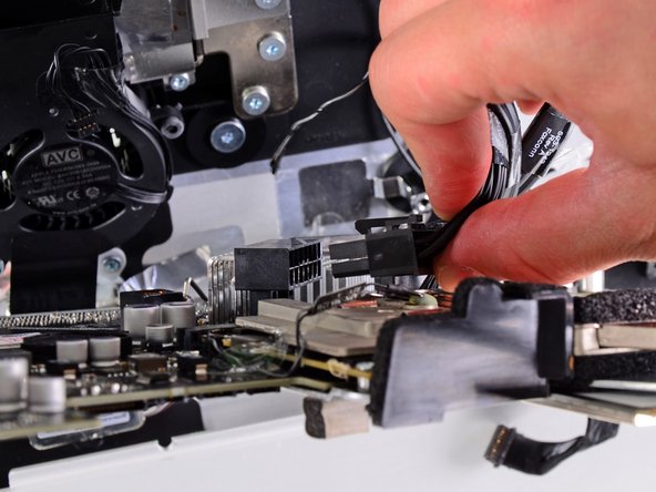 iMac Intel 21.5" EMC 2389 CPU Heat Sink Replacement: step 43, image 2 of 2