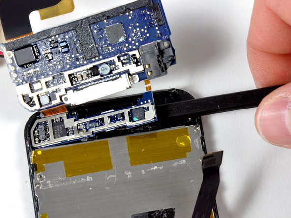 iPod Touch 1st Generation Front Panel Replacement: step 10, image 3 of 3