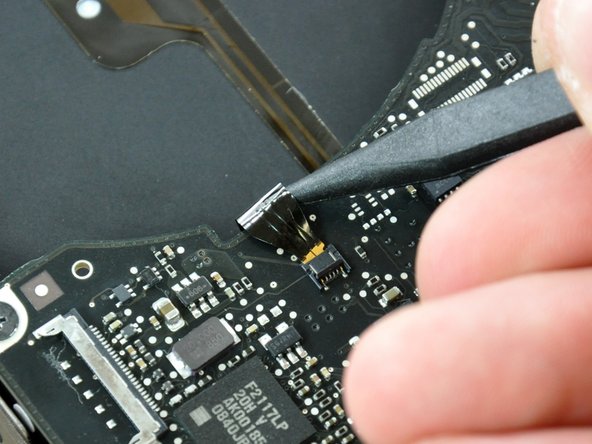 MacBook Pro 15" Unibody Late 2008 and Early 2009 Left Speaker Replacement: step 22, image 2 of 2