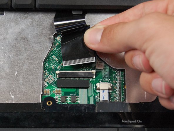 HP Pavilion dv1000 Back Cover Replacement: step 18, image 3 of 3