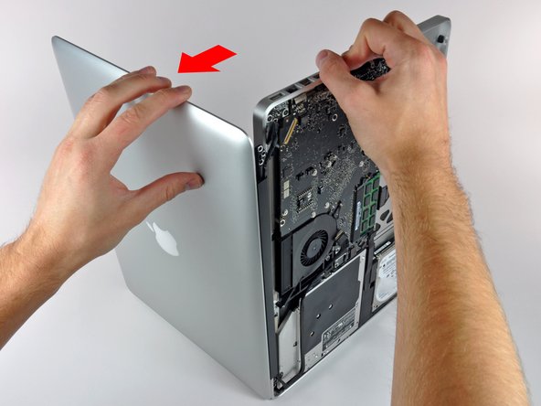 MacBook Pro 15" Unibody 2.53 GHz Mid 2009 Front Display Glass Replacement: step 18, image 2 of 3