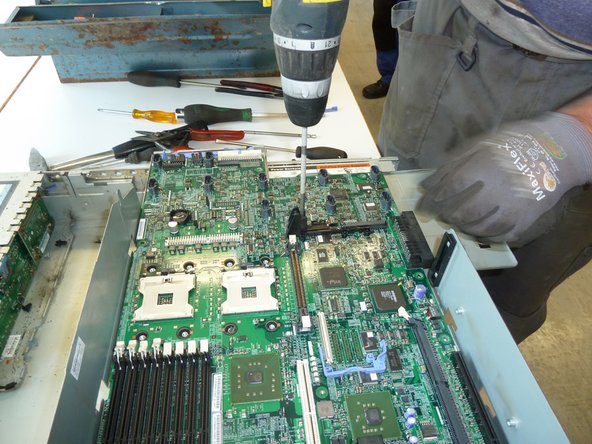 Server: step 22, image 1 of 3