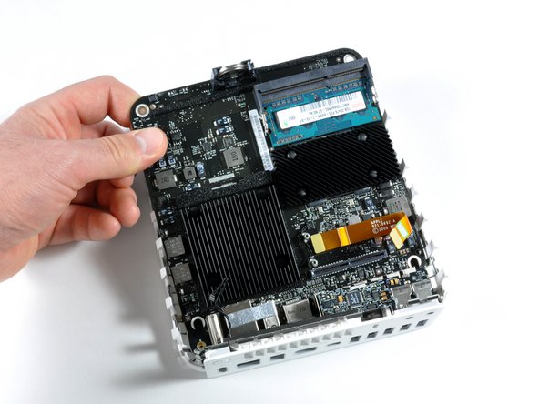 Mac mini Model A1283 Logic Board Replacement: step 20, image 1 of 1