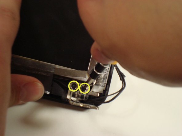 Disassembling Compaq Mini 110 Speakers: step 16, image 1 of 3