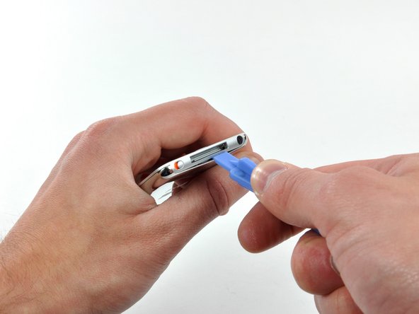 iPod Nano 3rd Generation Display Replacement: step 3, image 2 of 2