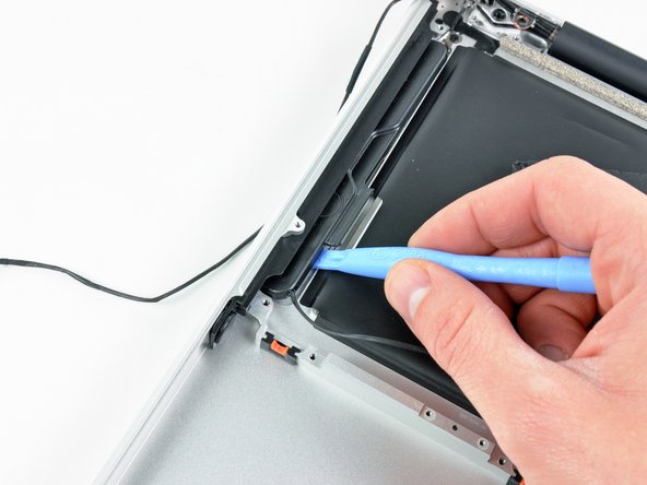 MacBook Pro 13" Unibody Early 2011 Upper Case Replacement: step 35, image 2 of 2