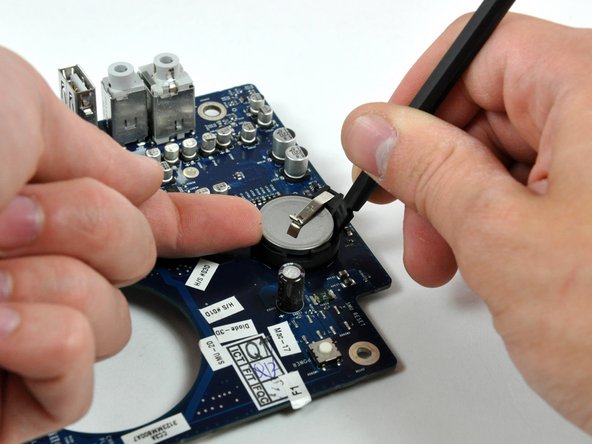 iMac G5 17" Model A1144 PRAM Battery Replacement: step 40, image 1 of 1