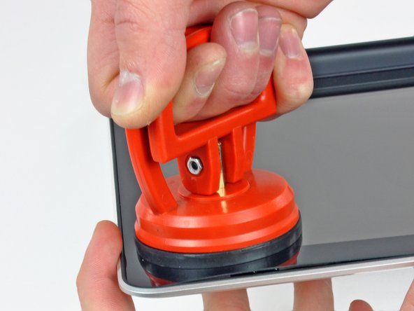 MacBook Pro 15" Unibody Late 2008 and Early 2009 LCD Replacement: step 15, image 3 of 3