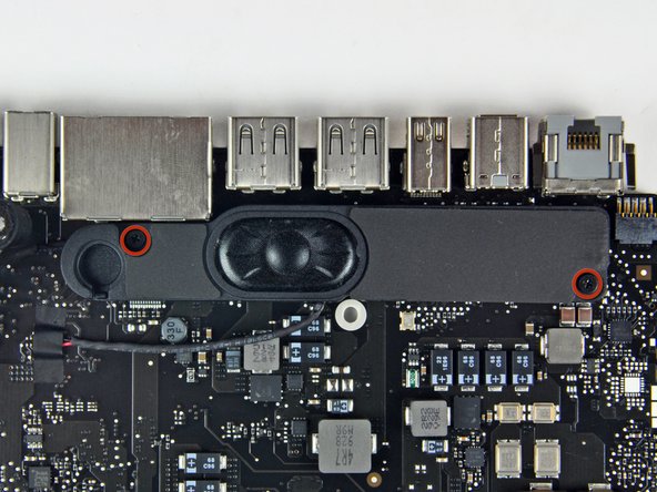 MacBook Pro 15" Unibody 2.53 GHz Mid 2009 Logic Board Replacement: step 29, image 1 of 1