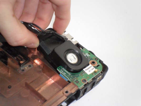 Toshiba Satellite M45 Speakers Replacement: step 13, image 2 of 2