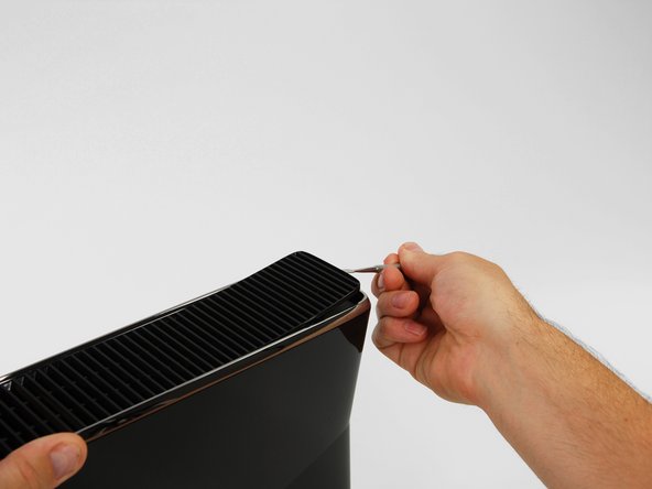 Xbox 360 S Faceplate Replacement: step 2, image 2 of 2