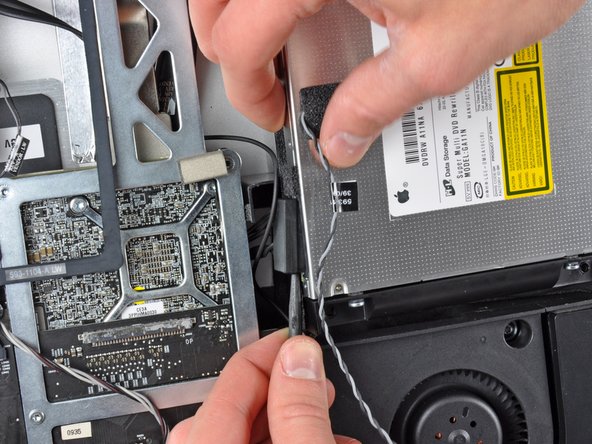 iMac Intel 27" EMC 2309 and 2374 Optical Drive Replacement: step 12, image 1 of 2