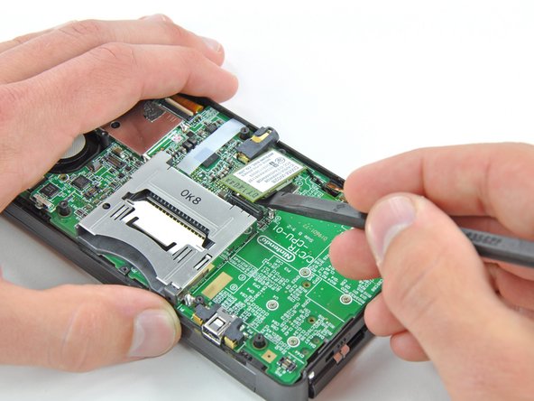 Nintendo 3DS Lower LCD Replacement: step 13, image 2 of 2