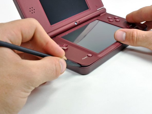 Nintendo DSi XL Volume Control Switch Replacement: step 5, image 1 of 3