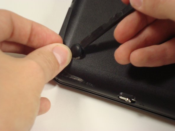 Disassembling Compaq Mini 110 Microphone: step 5, image 1 of 2