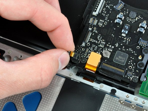 MacBook Unibody Model A1278 Upper Case Replacement: step 33, image 2 of 2