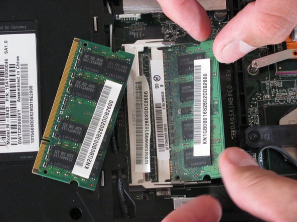 Gateway SA1 RAM Replacement: step 5, image 2 of 2
