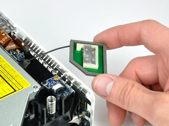 Mac mini Model A1176 Bottom Housing Replacement: step 6, image 3 of 3