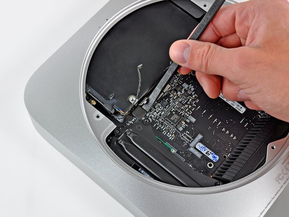 Mac Mini Mid 2010 Hard Drive Cable Replacement: step 14, image 2 of 2