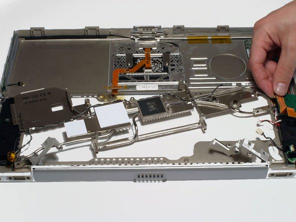 PowerBook G4 Titanium Onyx Inverter Board Replacement: step 39, image 1 of 1