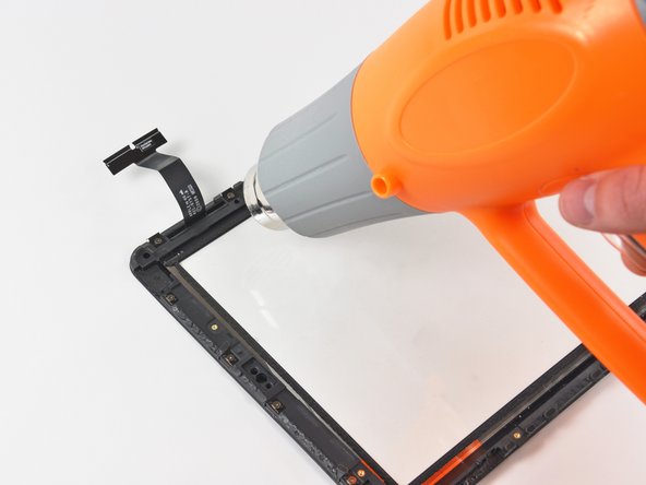iPad Wi-Fi Display Frame Replacement: step 31, image 1 of 2