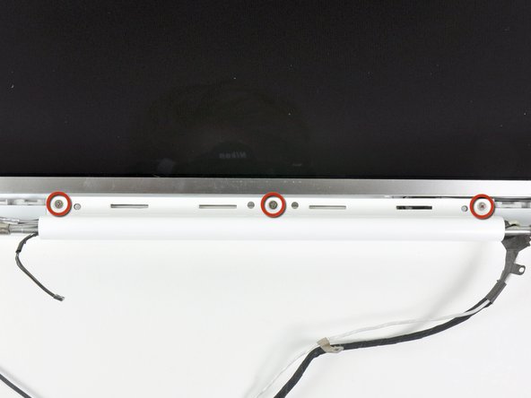 MacBook Core Duo Rear Display Bezel Replacement: step 41, image 1 of 1