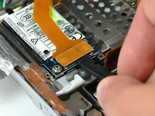 PowerBook G4 Aluminum 17" 1.67 GHz (High-Res) Lower Case Replacement: step 45, image 1 of 1