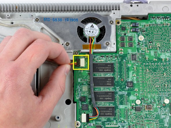 iBook G4 14" 1.42 GHz Display Replacement: step 38, image 1 of 1