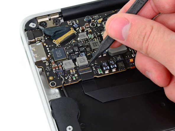 MacBook Air 11" Mid 2011 Logic Board Replacement: step 16, image 1 of 2
