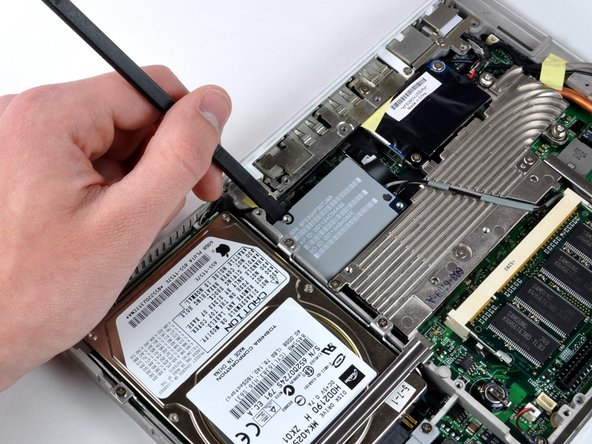 iBook G4 12" 1.33 GHz AirPort/Bluetooth Board Replacement: step 31, image 1 of 1