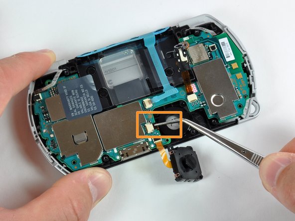 PSP Go Front Panel Replacement: step 13, image 2 of 2