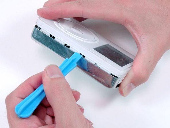 iPod 1st Generation Front Panel Replacement: step 5, image 1 of 1