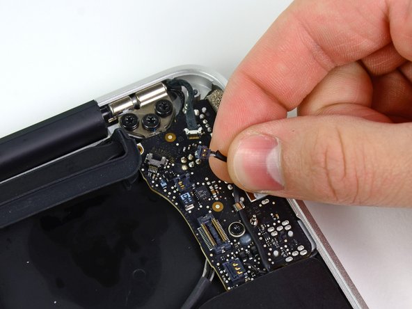 MacBook Air 13" Mid 2011 Logic Board Replacement: step 13, image 2 of 2