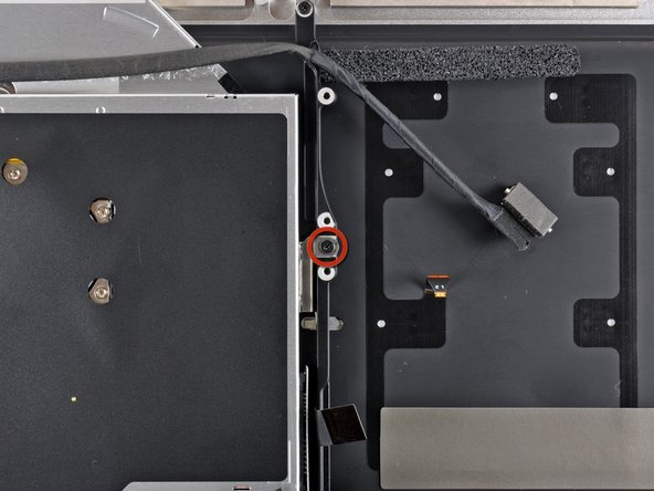 MacBook Pro 15" Unibody Mid 2009 Upper Case Replacement: step 38, image 1 of 1