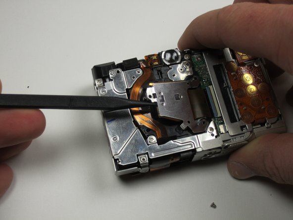 Canon Powershot SD550 Zoom Lens Assembly Replacement: step 11, image 1 of 2