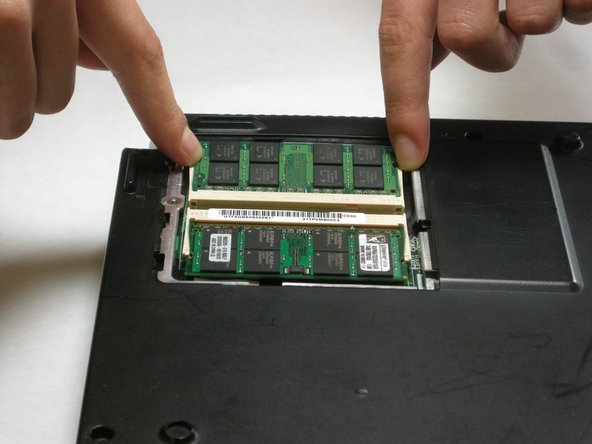 Fujitsu LifeBook N3510 RAM Replacement: step 6, image 1 of 2