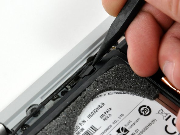 MacBook Air Models A1237 and A1304 Heat Sink Replacement: step 9, image 2 of 2