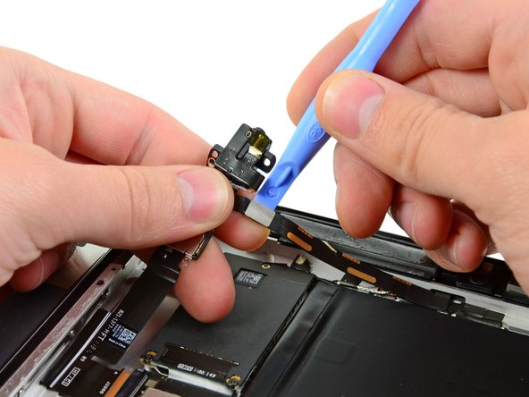 iPad 2 GSM Front Facing Camera Replacement: step 36, image 2 of 2