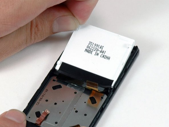 iPod Nano 1st Generation Click Wheel Cover Replacement: step 19, image 1 of 1