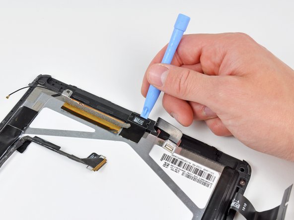 iPad 3G Front Panel Assembly Replacement: step 13, image 1 of 3