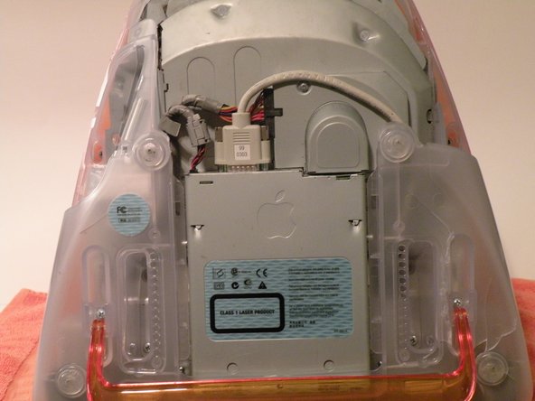 iMac G3 Model M4984 Hard Drive Replacement: step 4, image 1 of 3