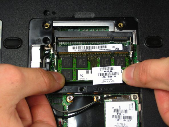 HP Pavilion dv6000 RAM Replacement: step 3, image 1 of 1