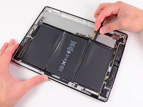 iPad 2 GSM Speaker Assembly Replacement: step 56, image 1 of 1