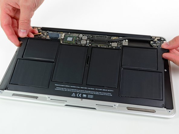 MacBook Air 11" Mid 2011 I/O Board Replacement: step 13, image 1 of 1