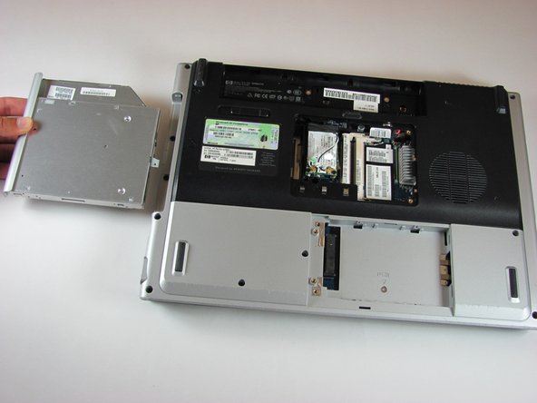 HP Pavilion dv5000 Optical Drive Replacement: step 4, image 3 of 3