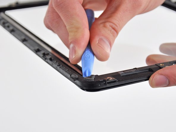 iPad Wi-Fi Display Frame Replacement: step 26, image 2 of 2