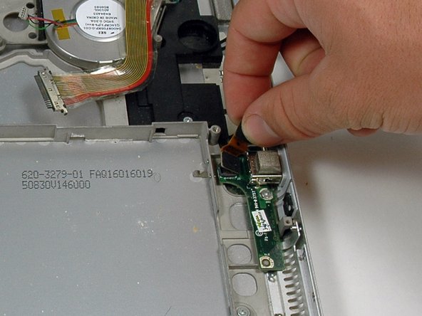 PowerBook G4 Aluminum 15" 1.67 GHz Right USB Board Replacement: step 25, image 1 of 1