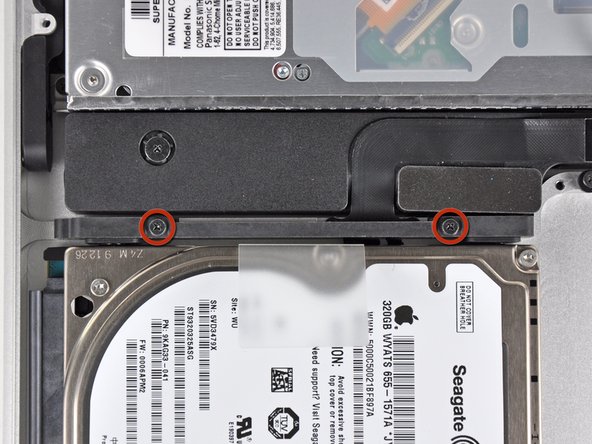 MacBook Pro 15" Unibody Mid 2010 Upper Case Replacement: step 27, image 1 of 2